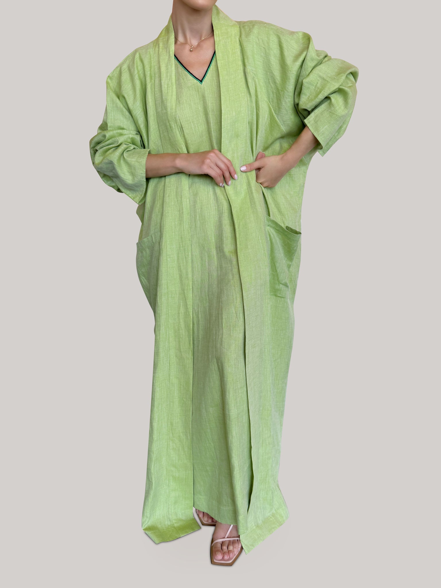 Abaya Set in Green with Bird Back Side (051)